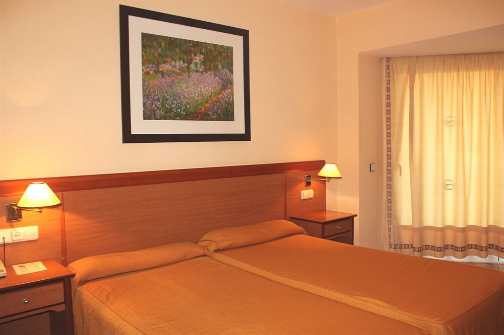 מלון טורמולינוס Aluasoul Costa Malaga - Adults Recommended חדר תמונה